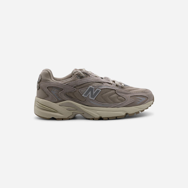 New Balance 725 ML725BC