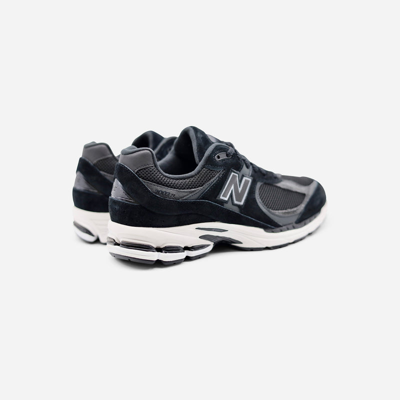 New Balance 2002 M2002RBK