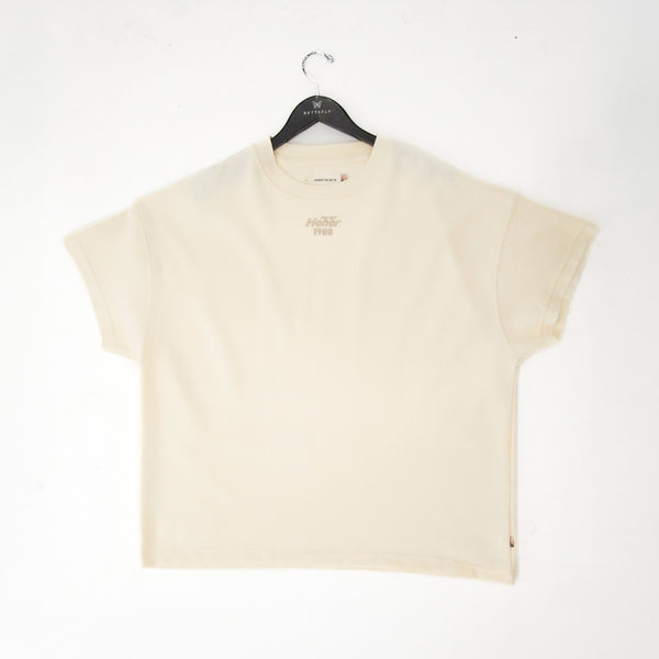 Honor the gift pendant box tee HTG250246