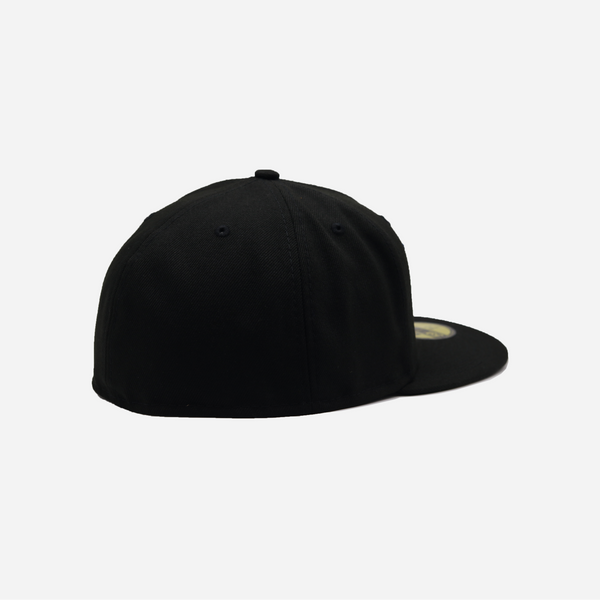 Paper Planes AMERICAN DREAM BLACK CROWN FITTED